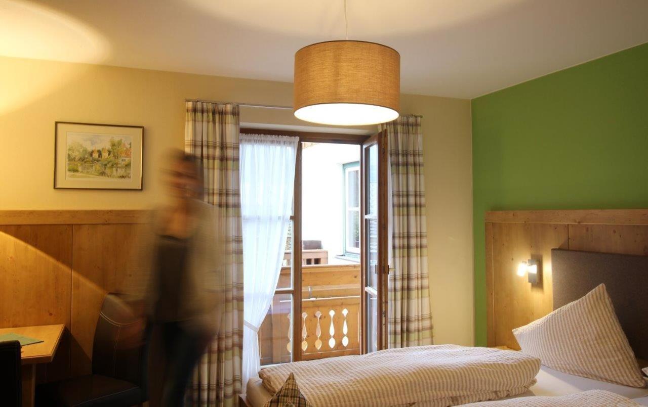 Gaestehaus Alpin - Inkl. Chiemgau-Karte Bergen  Eksteriør billede